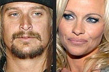 “Pamela Anderson nói dối là cô ấy sẩy thai!”
