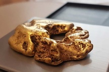 Cục vàng lớn nhất nước Anh vừa được tìm thấy