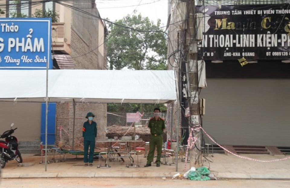 Sơ tán người dân trong bán kính 500m để xử lý quả bom 340kg - 1 Sơ tán người dân trong bán kính 500m để xử lý quả bom 340kg - 1