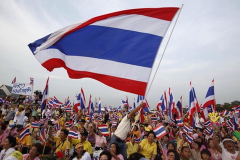 Thái Lan: Bom nổ giữa cuộc biểu tình chống Thaksin, 5 người bị thương