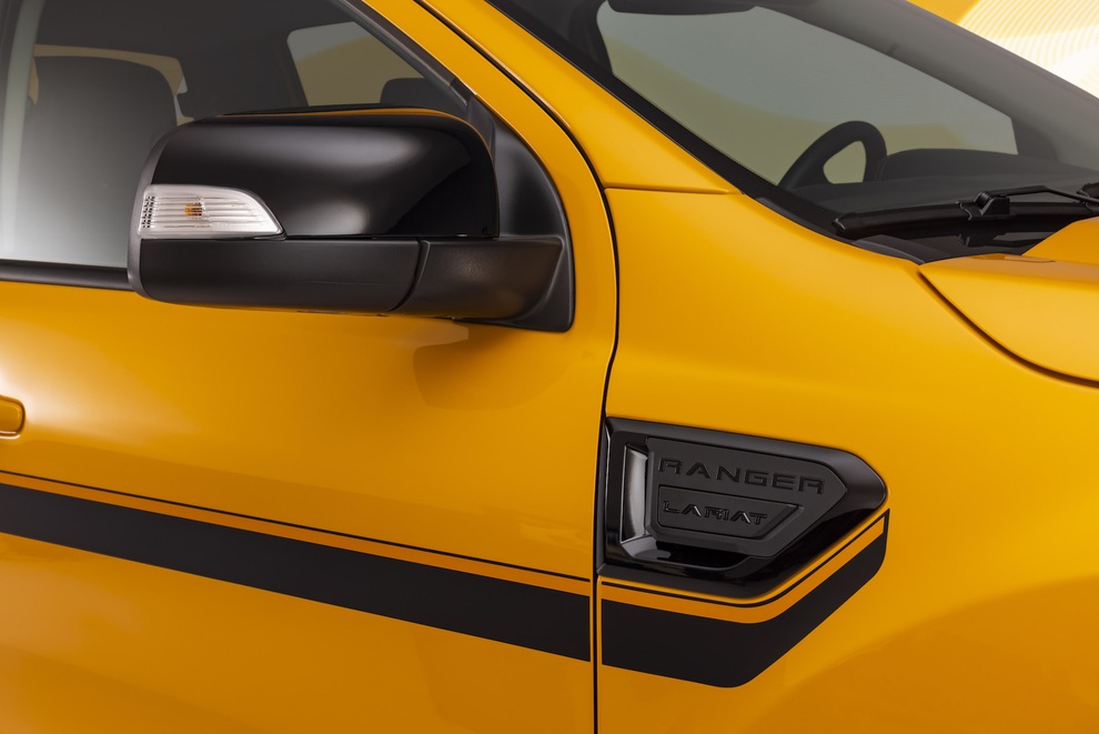 Ford Ranger có thêm phiên bản Splash màu cam rực rỡ - 6 Ford Ranger có thêm phiên bản Splash màu cam rực rỡ - 6