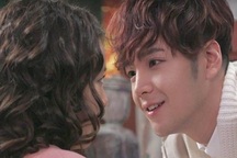 Biết rõ người yêu có tính trăng hoa, nhưng tôi vẫn bị hấp dẫn