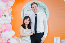 Chàng tiến sĩ người Mỹ "cưa đổ" cô gái Việt nhờ... chiêu độc của bố