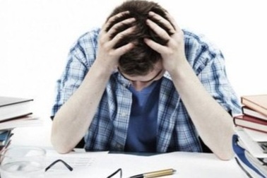 Tín dụng đen sinh viên mùa dịch: "Học càng giỏi lãi suất càng thấp"