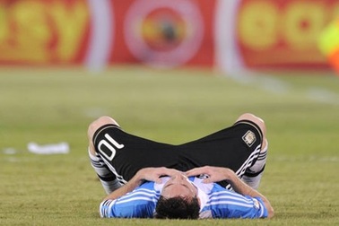 Trước vòng 13 La Liga: Vấn nạn “virus FIFA”?