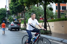 Chàng trai 9X khuyết tay "lột xác" thành HLV gym