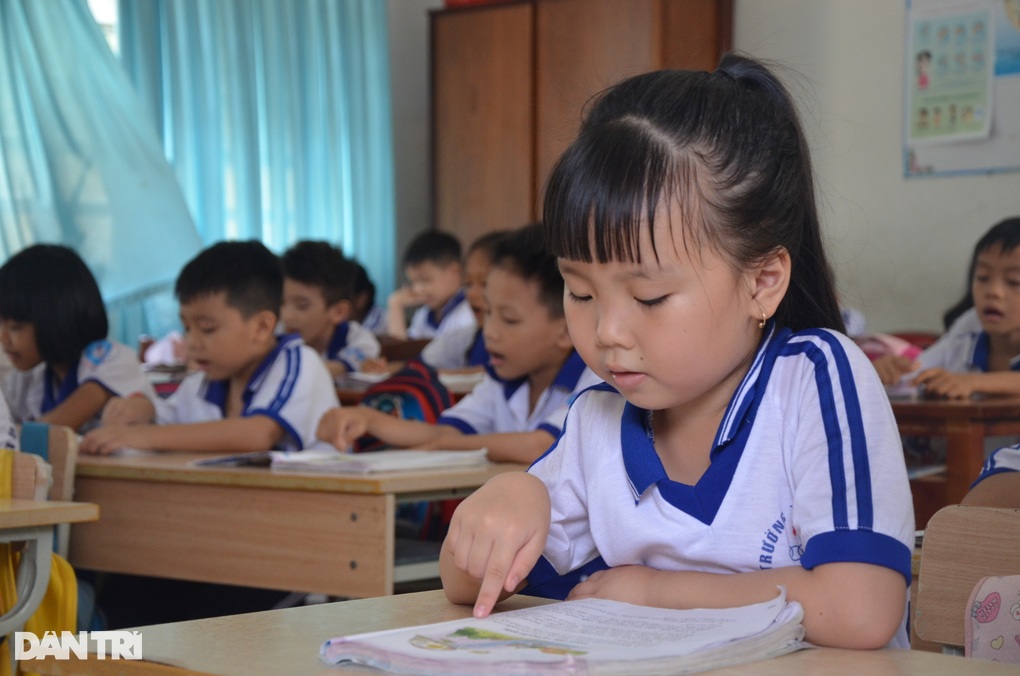 Hà Nội bắt đầu tuyển sinh trực tuyến đầu cấp, tăng gần 50.000 học sinh - 1 Hà Nội bắt đầu tuyển sinh trực tuyến đầu cấp, tăng gần 50.000 học sinh - 1