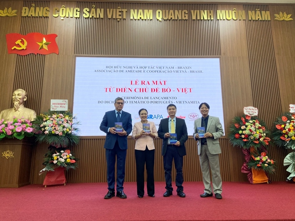 Ra mắt từ điển chủ đề Bồ Đào Nha - Việt Nam - 1 Ra mắt từ điển chủ đề Bồ Đào Nha - Việt Nam - 1