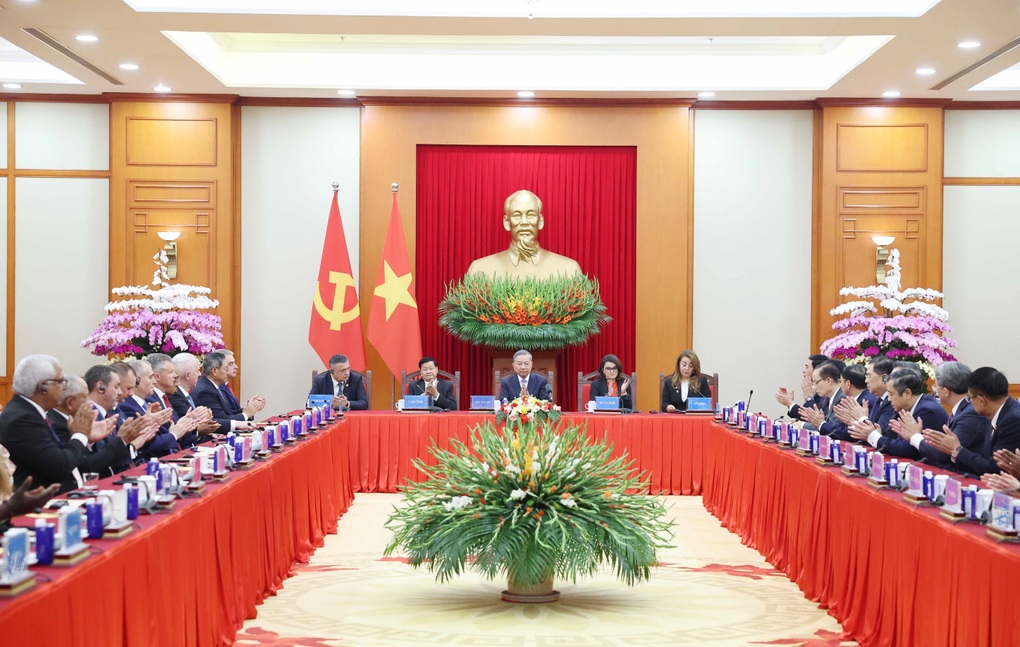 Tổng Bí thư: Đưa không gian mạng trở thành không gian của luật pháp - 1 Tổng Bí thư: Đưa không gian mạng trở thành không gian của luật pháp - 1