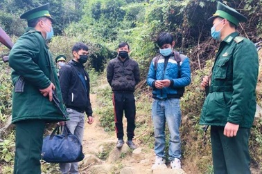 Nhập cảnh trái phép để trốn cách ly, bỏ chạy khi thấy bộ đội biên phòng