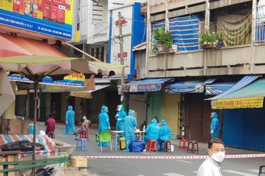 Khẩn tìm người từng đến 3 khu chợ đang có dịch Covid-19