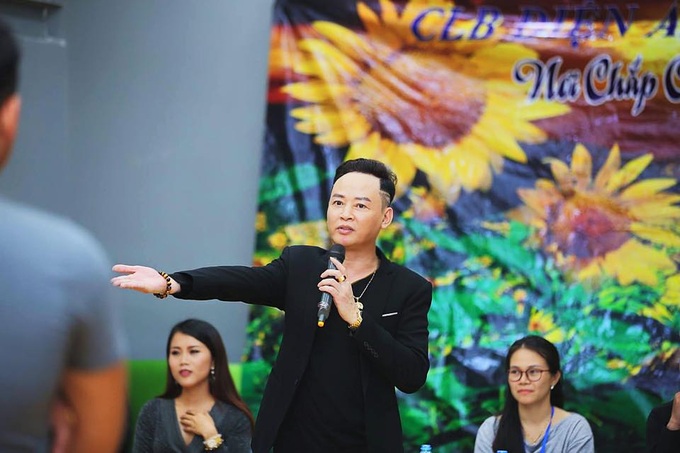 Hiện tại, Tùng Dương nhận ít vai diễn hơn mà dành thời gian tập trung sang một lĩnh vực khác là viết kịch bản phim. Anh chia sẻ những đề tài mà anh viết thường là những thứ hơi gai góc và có tính hình sự, tâm lý xã hội. 