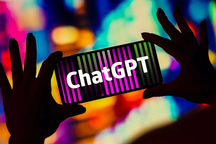 "ChatGPT phiên bản Trung Quốc" gây thất vọng, bị châm biếm ngay khi ra mắt