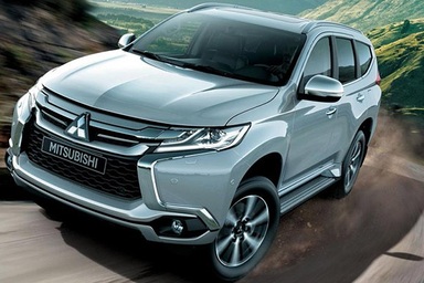 Giảm giá hơn 200 triệu, ô tô Mitsubishi đẩy hàng tồn cuối năm