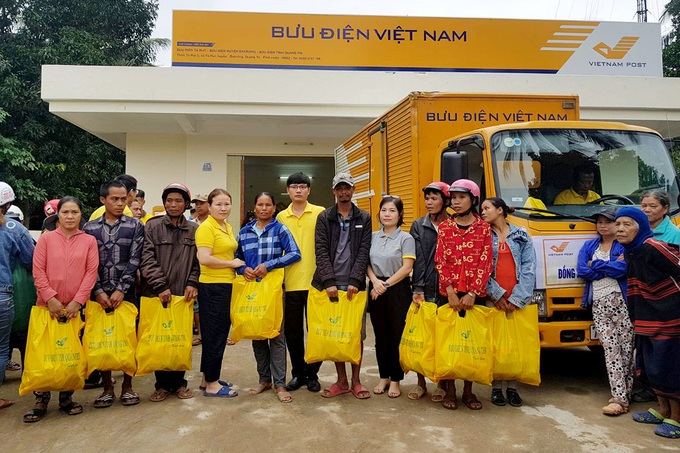 Vietnam Post ủng hộ đồng bào miền Trung hơn 6,5 tỷ đồng - Ảnh 5.