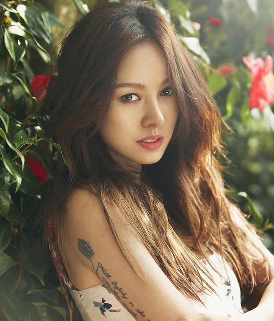 Phản ứng của Lee Hyori khi được Bi (Rain) “tán tỉnh” - 6 Phản ứng của Lee Hyori khi được Bi (Rain) “tán tỉnh” - 6