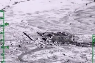 Nga công bố hàng loạt video máy bay nã bom các mục tiêu khủng bố