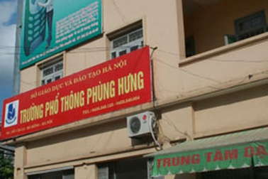 3 tháng không làm được thủ tục chuyển trường