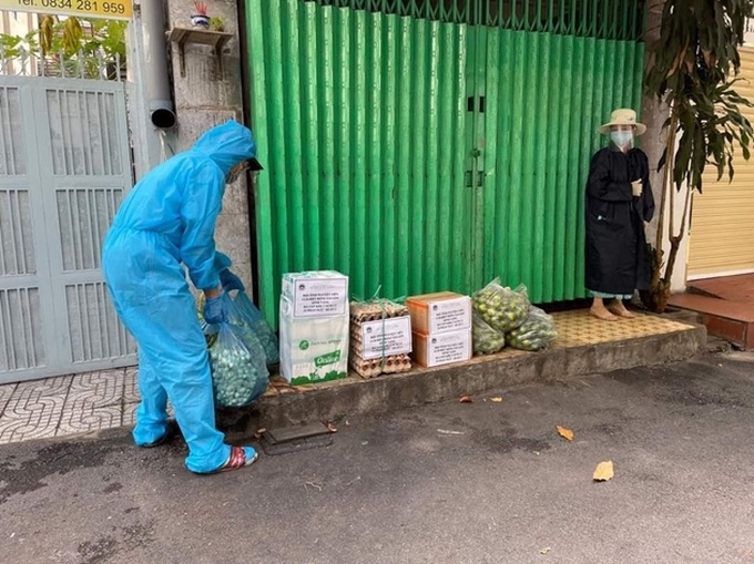 CLB Biệt động Sài Gòn hỗ trợ người dân TP.HCM khó khăn vì dịch bệnh - Ảnh 6.