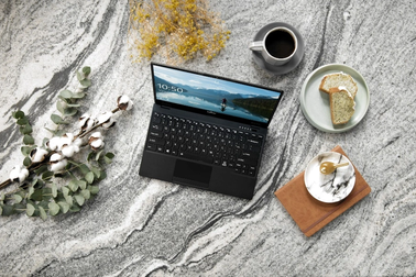 Notebook Fujitsu UH-X 2022 - Trợ lý cho người dùng 4.0