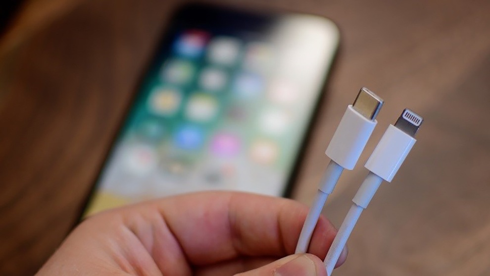 Apple sắp bị ép khai tử cổng sạc Lightning - 1 Apple sắp bị ép khai tử cổng sạc Lightning - 1