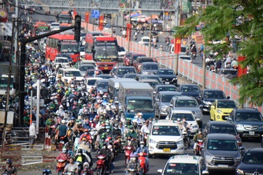 Đề xuất làm đường trên cao nối quốc lộ 13 qua TPHCM