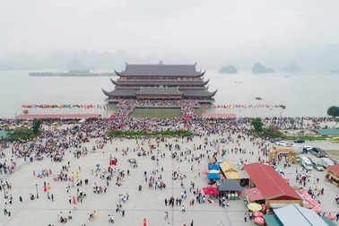 Tạm thời đóng cửa và dừng đón khách tại Khu du lịch Tam Chúc Hà Nam