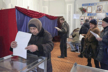 Mâu thuẫn phe phái gay gắt sau bầu cử ở miền Đông Ukraine