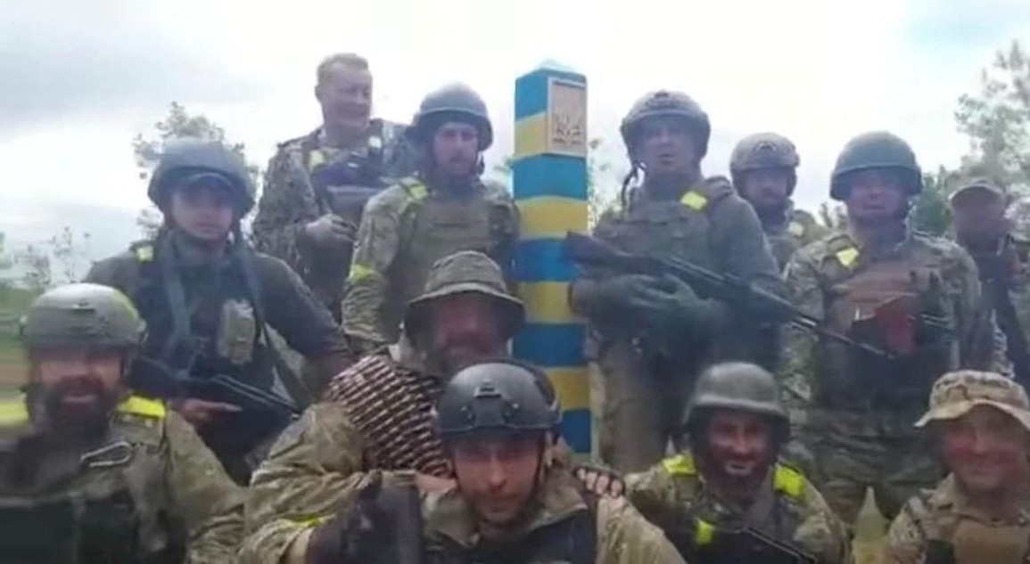 Ukraine phản công, đẩy lùi quân đội Nga tới sát biên giới - 2 Ukraine phản công, đẩy lùi quân đội Nga tới sát biên giới - 2