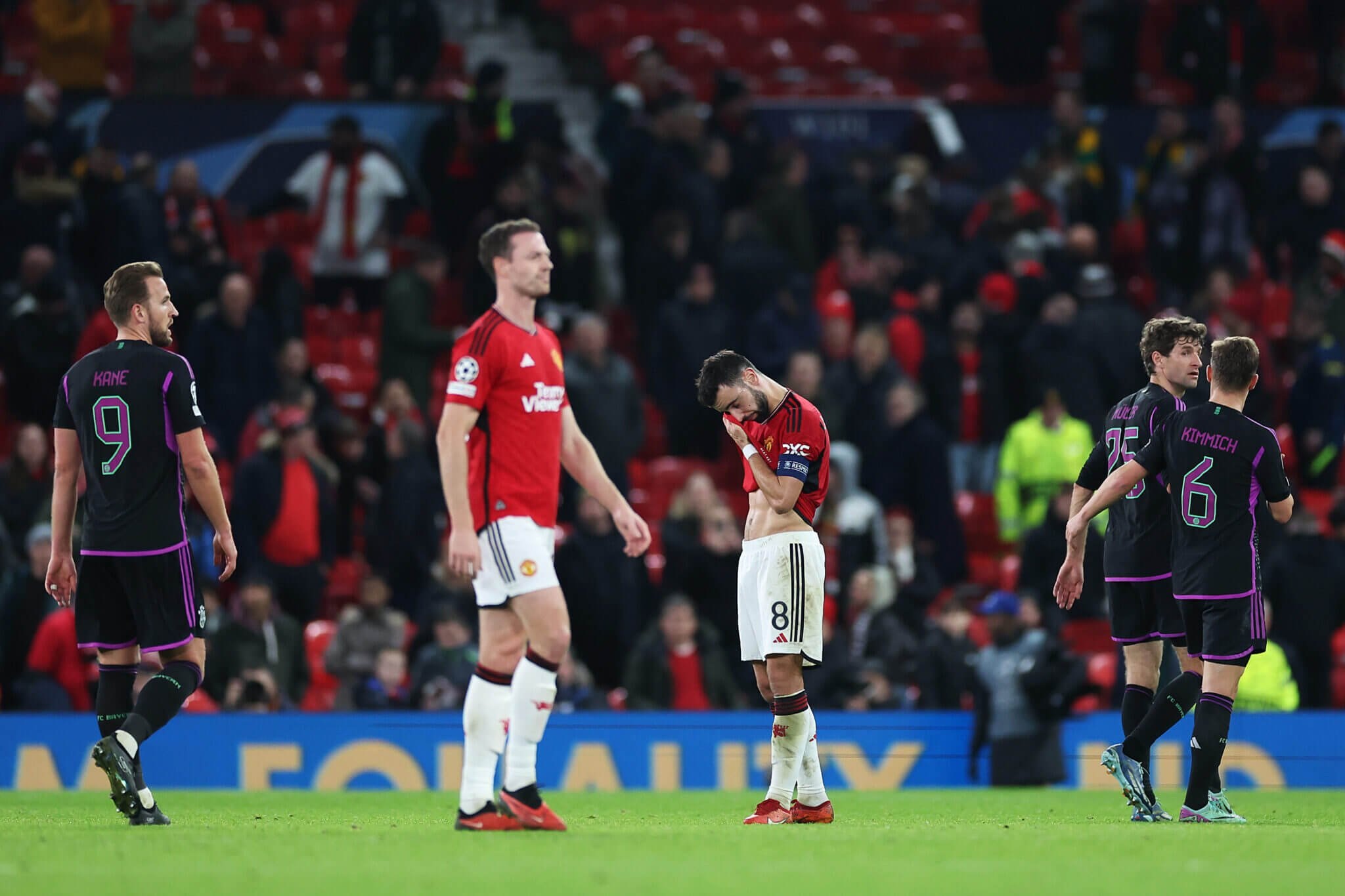 Khoản đầu tư của Jim Ratcliffe có ý nghĩa thế nào đến số phận Man Utd? - 6 Khoản đầu tư của Jim Ratcliffe có ý nghĩa thế nào đến số phận Man Utd? - 6