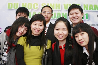 Tăng sinh hoạt phí cho lưu học sinh Việt Nam 