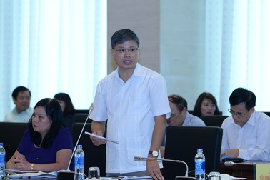 Công chức tham gia hội thì... “hòa cả làng”!