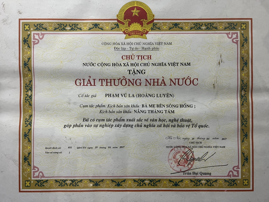 Cố tác giả Hoàng Luyện thủy chung với nghệ thuật truyền thống dân tộc - 2 Cố tác giả Hoàng Luyện thủy chung với nghệ thuật truyền thống dân tộc - 2