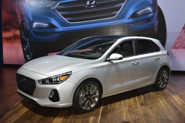 Hyundai i30 giành giải thiết kế, ra mắt tại Mỹ với tên gọi Elantra GT