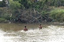 Thi thể người đàn ông nổi trên sông ở Lâm Đồng