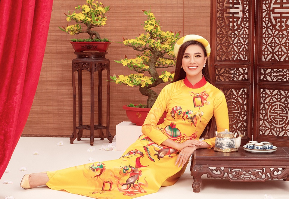 Nghệ sĩ Việt chúc Tết độc giả Dân Trí - 13 Nghệ sĩ Việt chúc Tết độc giả Dân Trí - 13