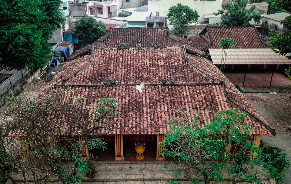 Đình Linh Đông.jpg Đình Linh Đông.jpg