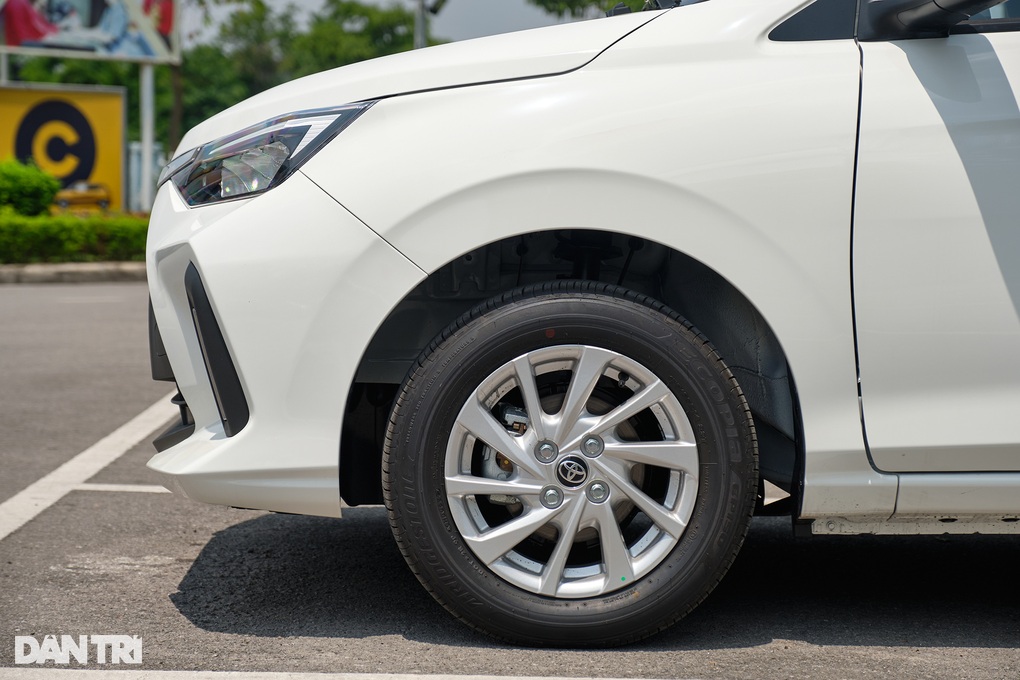 Toyota Wigo 2023 về đại lý, giá rẻ và nhiều trang bị hơn liệu có thoát ế? - 6 Toyota Wigo 2023 về đại lý, giá rẻ và nhiều trang bị hơn liệu có thoát ế? - 6