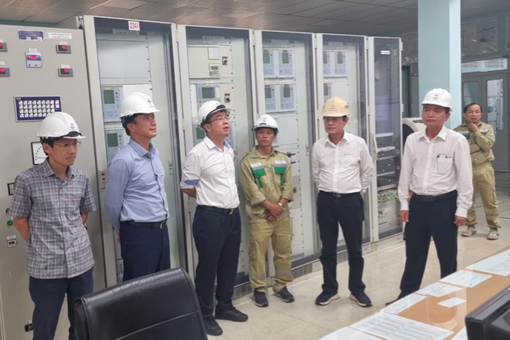 EVNNPT kiểm tra công tác phòng chống bão số 4 tại Công ty truyền tải điện 2 - 1 EVNNPT kiểm tra công tác phòng chống bão số 4 tại Công ty truyền tải điện 2 - 1