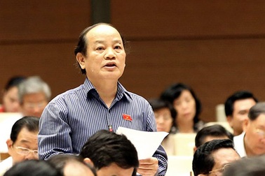 Đừng để đại biểu HĐND “vừa đá bóng, vừa thổi còi”