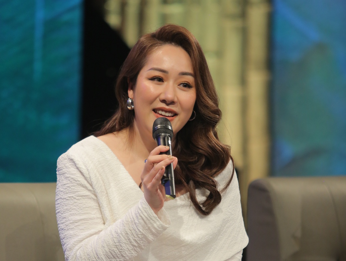 MC Anh Tuấn, hoa hậu Ngô Phương Lan tiết lộ về mẹ - 1 MC Anh Tuấn, hoa hậu Ngô Phương Lan tiết lộ về mẹ - 1