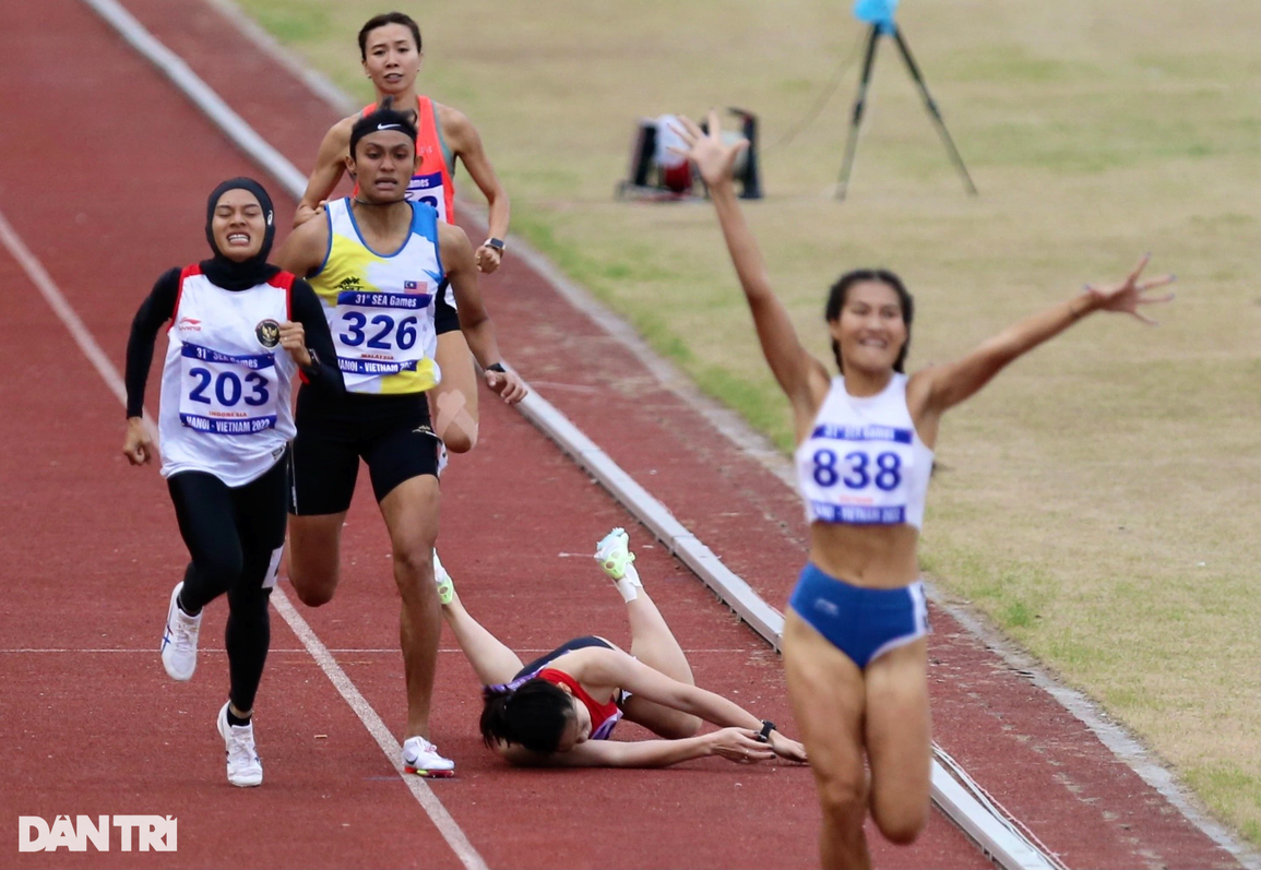 Nhà vô địch SEA Games bị đối thủ chơi xấu phải nhập viện - 5 Nhà vô địch SEA Games bị đối thủ chơi xấu phải nhập viện - 5