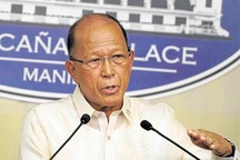 Philippines "tố" Trung Quốc thách thức máy bay ở biển Đông