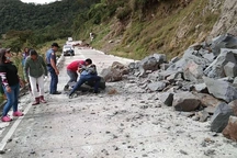 Động đất mạnh rung chuyển Philippines, các tòa nhà ở Manila bị rung lắc