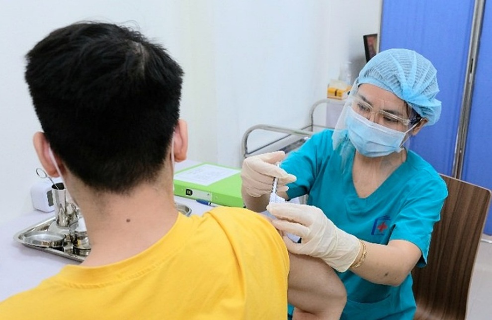 Sáng 15/8, thử nghiệm tiêm vắc xin Arcturus lên 100 tình nguyện viên - 1 Sáng 15/8, thử nghiệm tiêm vắc xin Arcturus lên 100 tình nguyện viên - 1