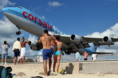 Những chuyến bay ngắn kỷ lục thế giới