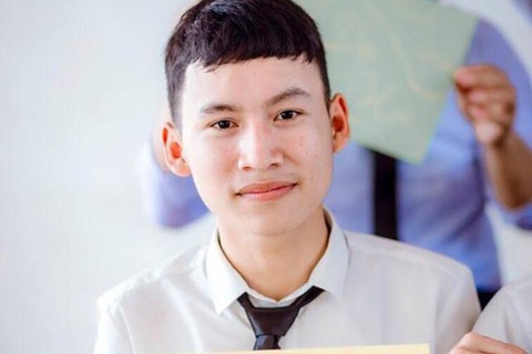 Bản lĩnh của cậu học trò mồ côi đạt 27,25 điểm khối C