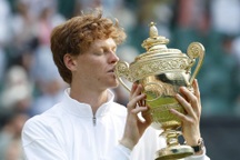 Thế giới quần vợt chúc mừng chiến công của Jannik Sinner