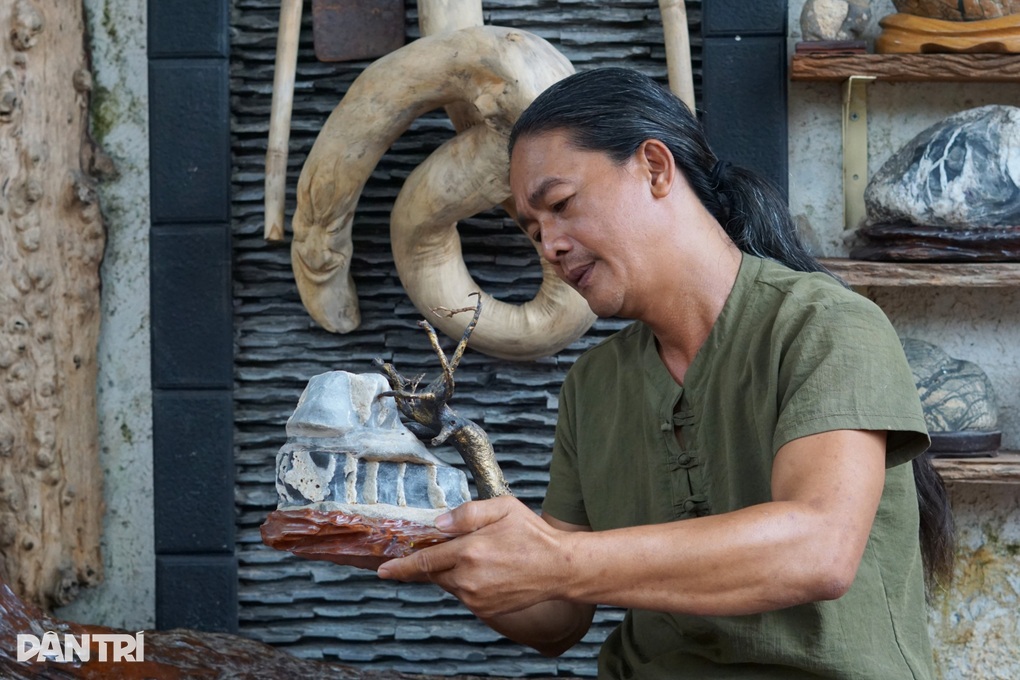 Hàng thập kỷ sưu tầm đá độc, lạ, không bán chỉ để mọi người ngắm - 2