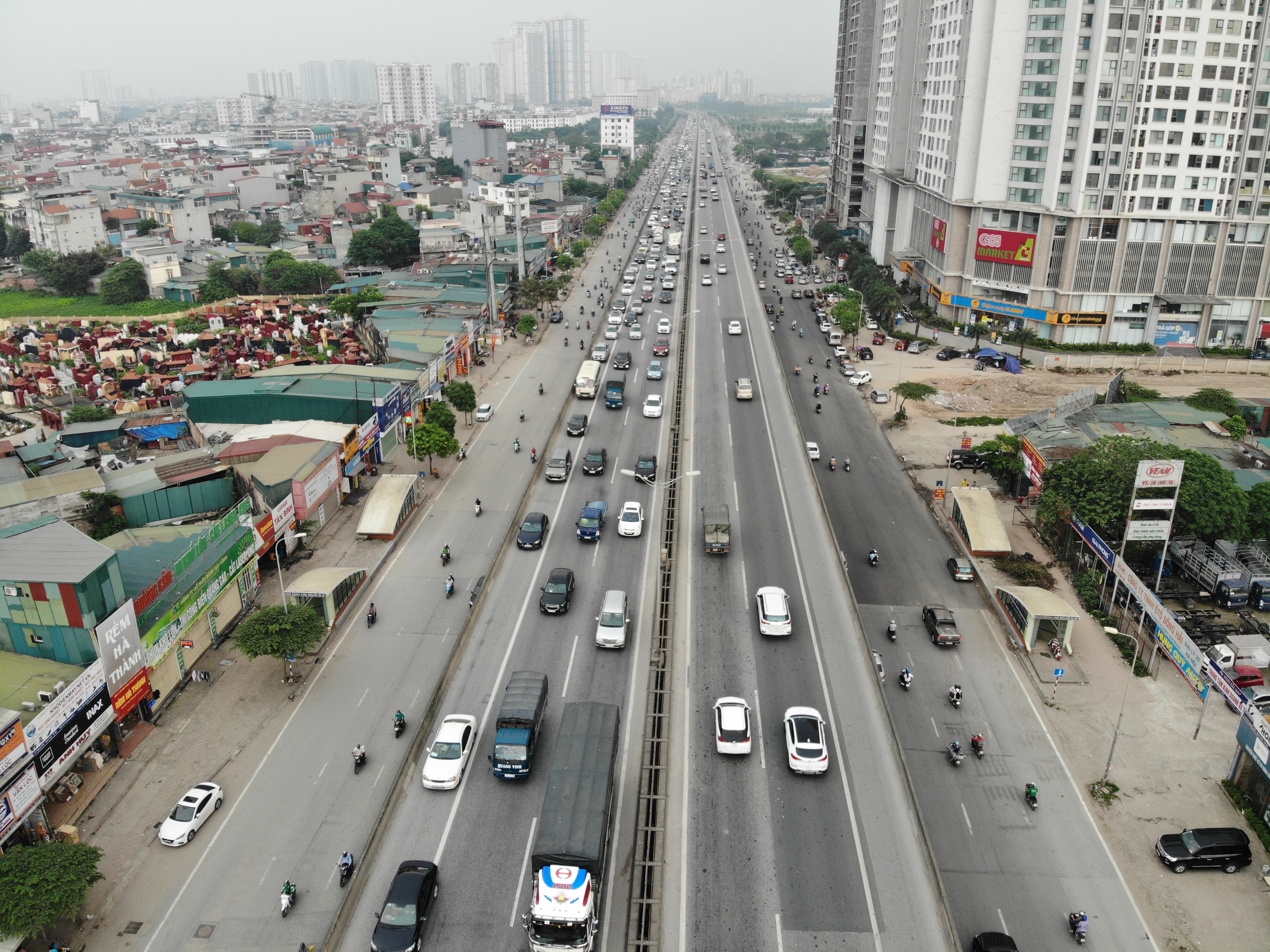 Ùn ứ kéo dài hàng km tại cửa ngõ Hà Nội - 16 Ùn ứ kéo dài hàng km tại cửa ngõ Hà Nội - 16